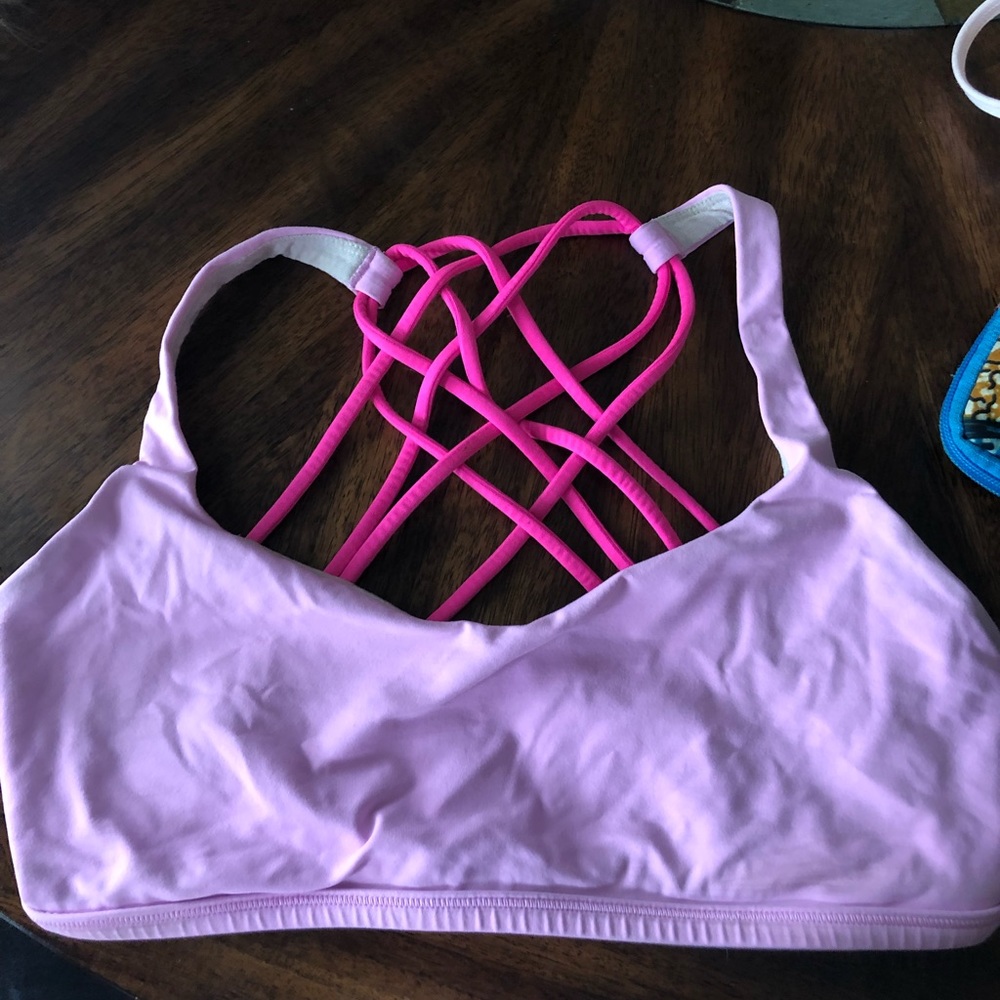 Lululemon sports bra